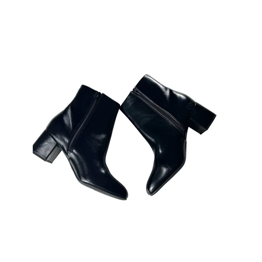 Journee Collection‎ Womens Black Faux Leather Block Heel Ankle Boots Size 9.5M